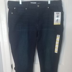 Denizen by Levi jeans NWT